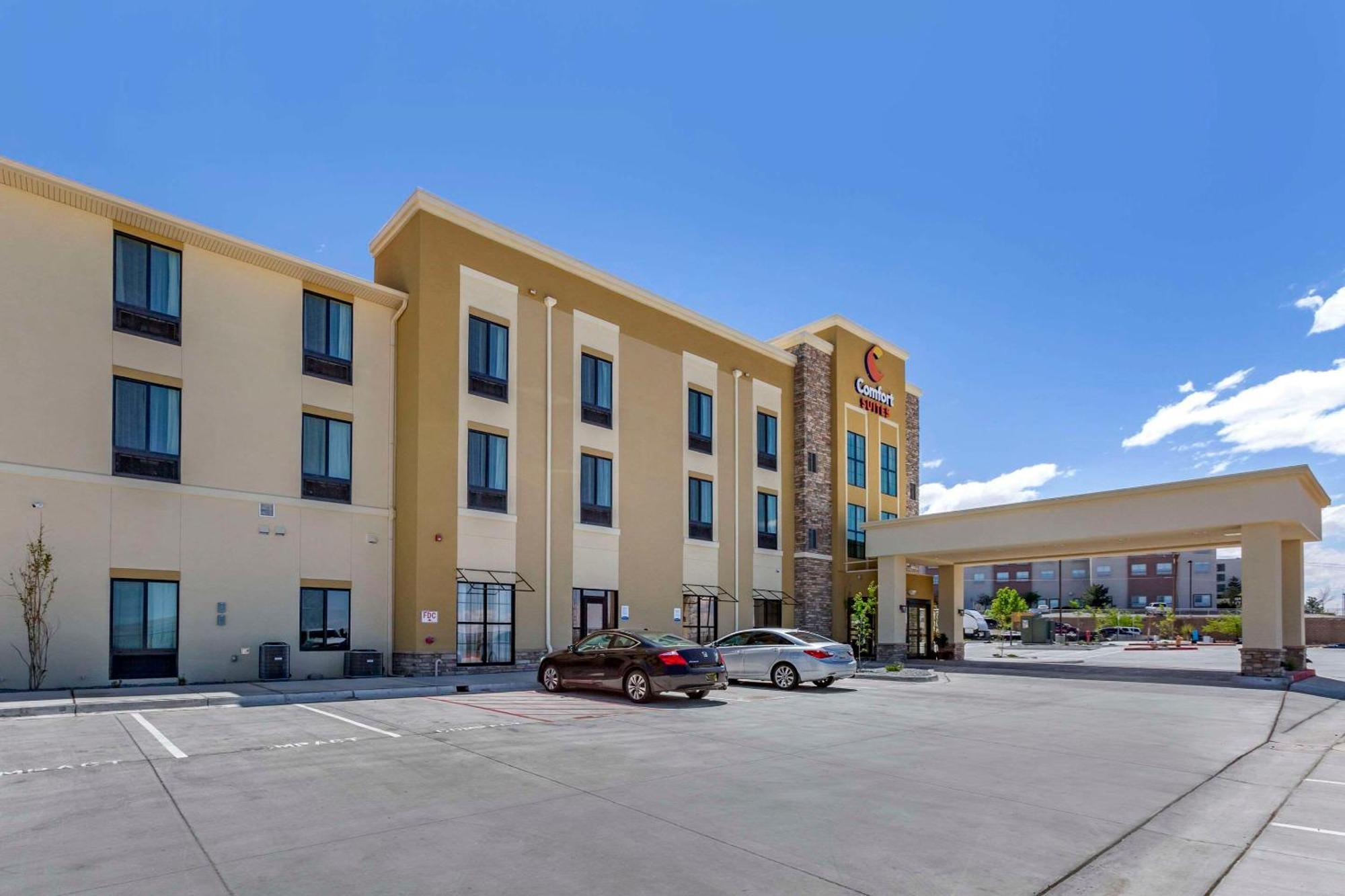 Comfort Suites Albuquerque Airport Экстерьер фото